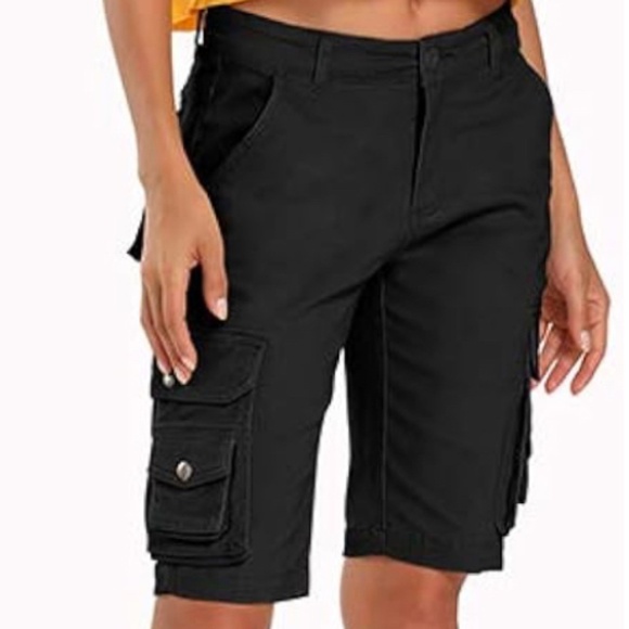 Black Cotton Bermuda Cargo Shorts | Size: 4 - Picture 10 of 16